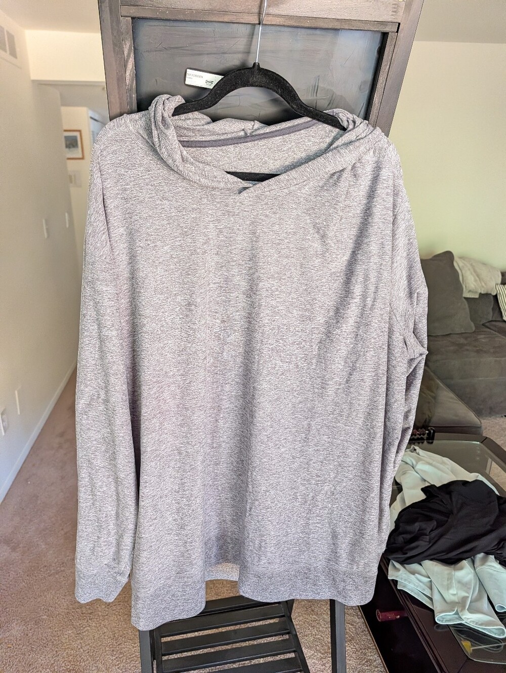 Fabletics Men's Heather Gray Pullover Hoodie